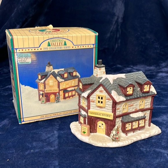 Holiday 1991 Christmas Valley General Store Village House Poshmark